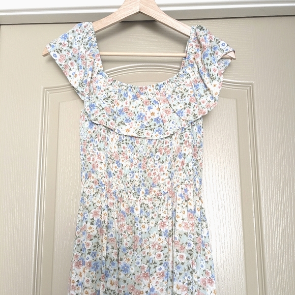 Carly Jean Los Angeles Ruffled Floral Maxi Dress - Picture 2 of 13